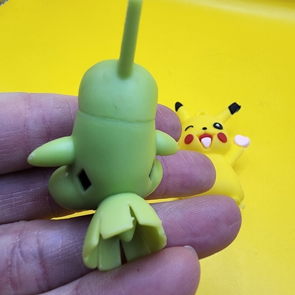 Pokemon Mixed Lot Larvitar Battle Figure & Pikachu - Picture 5 of 8